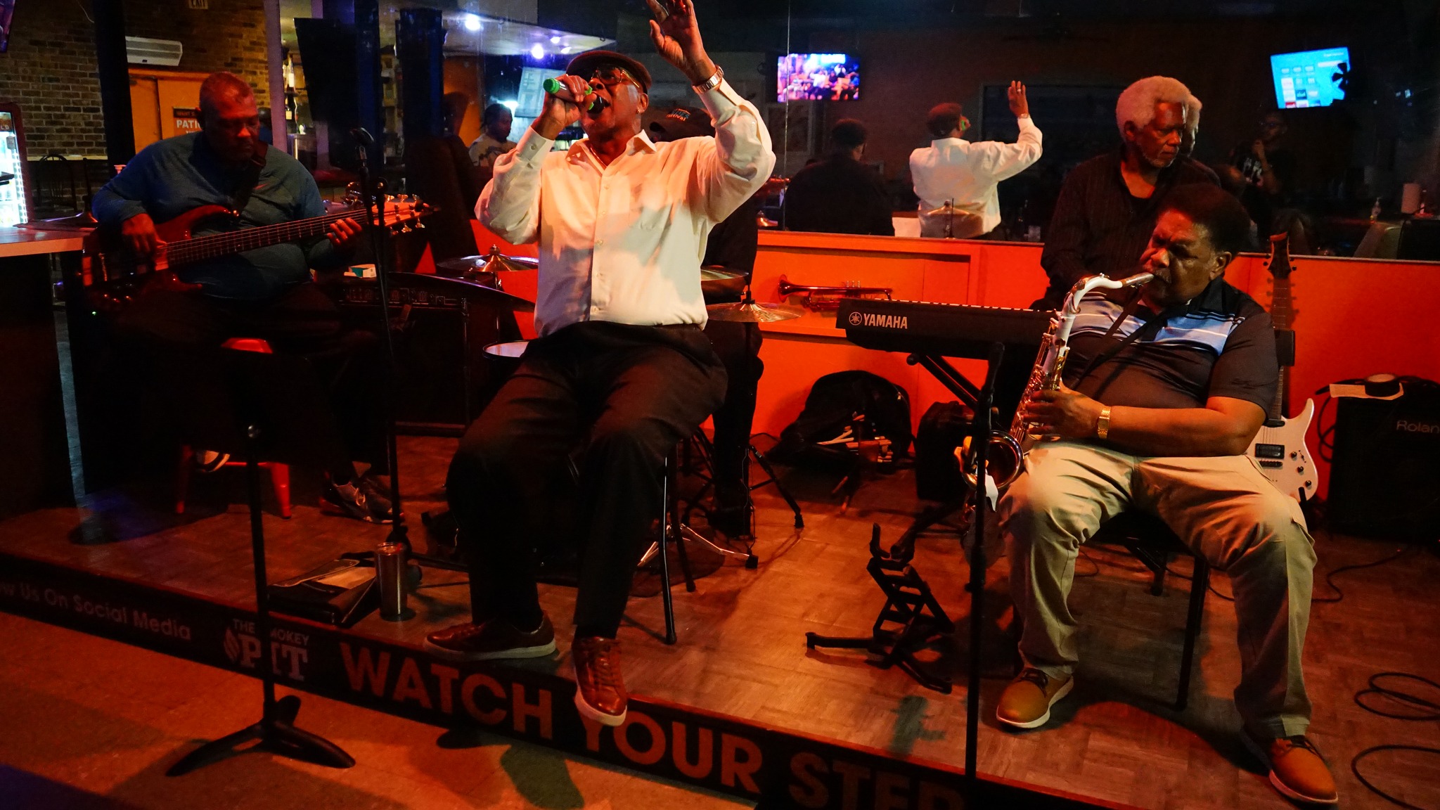 Live music performance at The Smokey Pit Baton Rouge